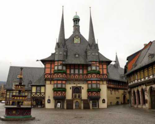 美国移民局将只保留7个海外办公室 包括北京广州