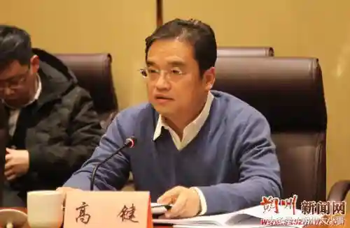 高键在右玉县调研