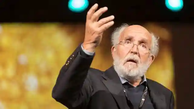 诺贝尔物理学家得主：人类永远无法移民外星球，这个想法太疯狂