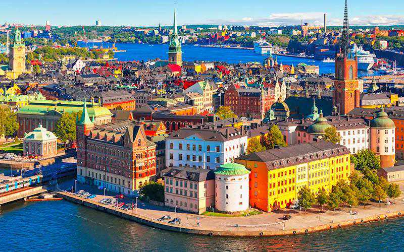 “香港文坛三大奇迹”之一亦舒师太，人生经历之精彩不输青霞曼玉